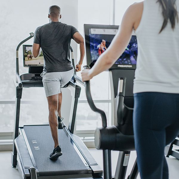 Бігова доріжка FREEMOTION INCLINE TRAINER i22.9
