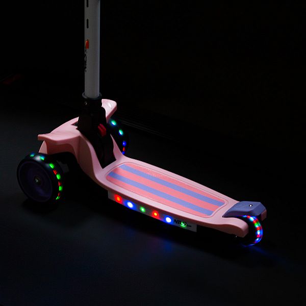Самокат дитячий Nils Fun HLB10 LED рожевий