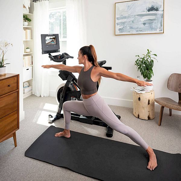 Спінбайк NordicTrack Commercial S10i