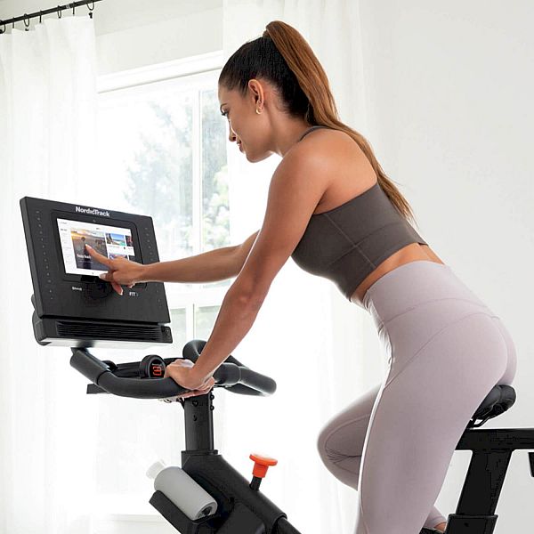 Спінбайк NordicTrack Commercial S10i