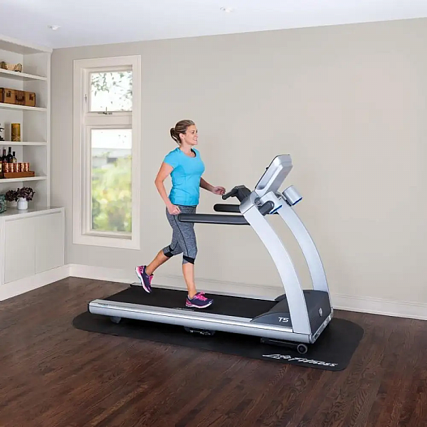Бігова доріжка Life Fitness T5 Track Connect