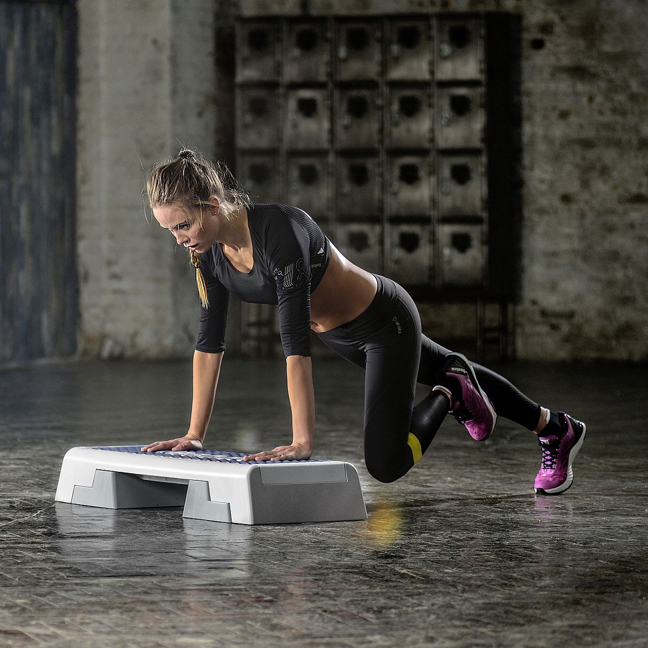 Степь-платформа Reebok RAEL-11150BL