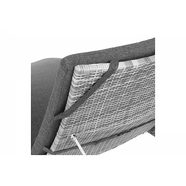 Набір садових шезлонгів з техноротангу Marbella Grey / Grey Melange зі столиком