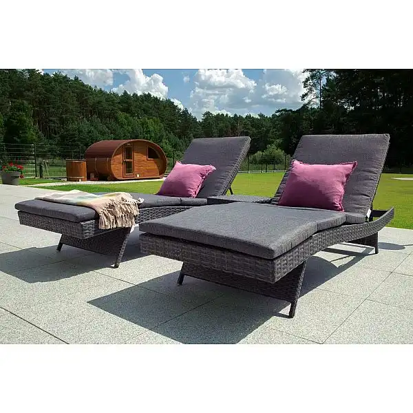 Набір садових шезлонгів Bora Bora Light Grey / Grey Melange з техноротангу зі столиком
