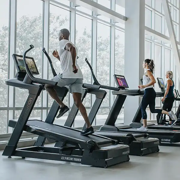 Бігова доріжка FREEMOTION INCLINE TRAINER i22.9