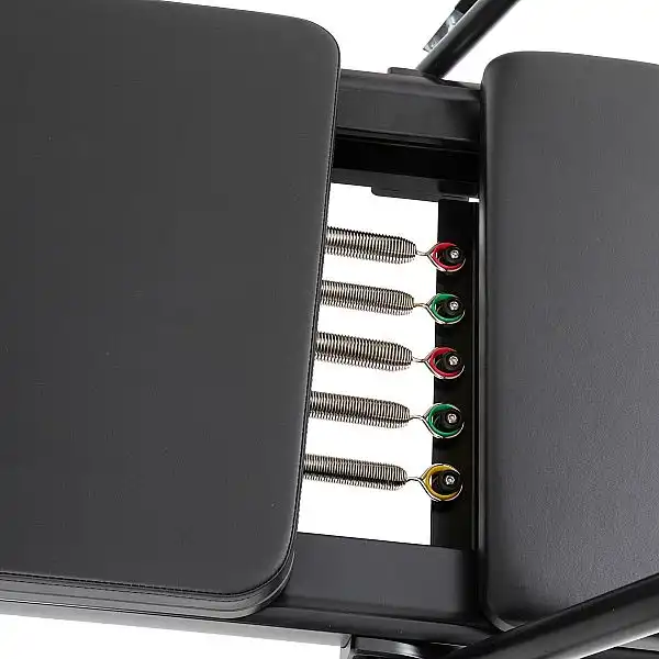 Реформер Nubium™ з вежею ELN 300310 Black