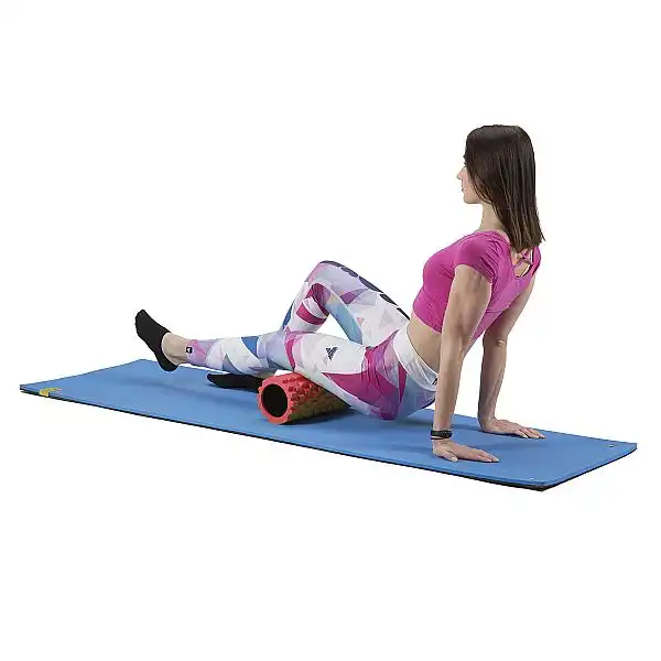 Масажний ролик HMS FS103 червоний 33см