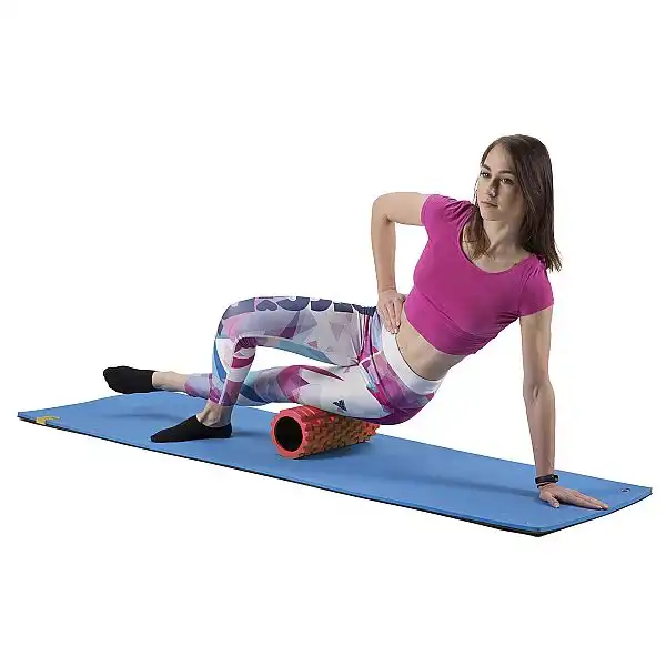 Масажний ролик HMS FS103 червоний 33см