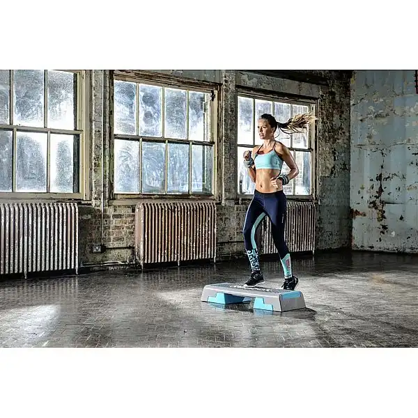 Обтяжувачі на зап'ястя Reebok RAWT-11070BL 0.5 кг