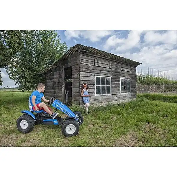 Веломобіль BERG New Holland BFR 3