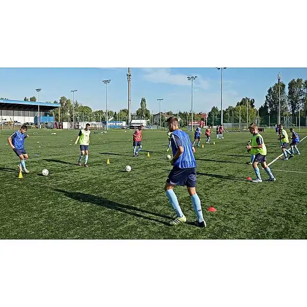 Конус з отворами – 23см