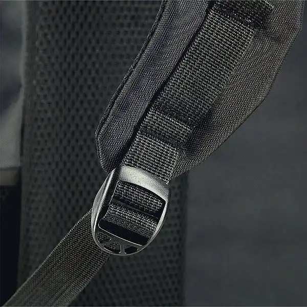 Рюкзак міський Nils CBC7097 чорний URBAN