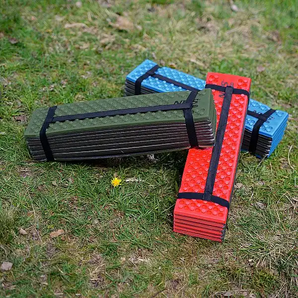 Карімат туристичний складаний Nils Camp NC1768 188см зелений