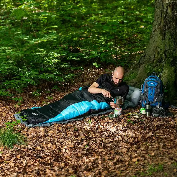 Спальний мішок Nils Camp NC2012 чорно-синій
