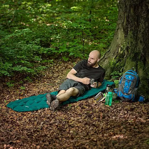 Туристичний килимок Nils Camp NC4005 темно-зелений