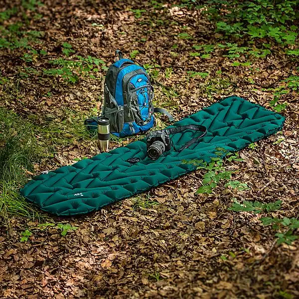 Туристичний килимок Nils Camp NC4005 темно-зелений